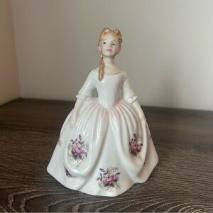 Vintage 1992 Royal Doulton Peggy Davis HN 3481 lavender rose bone china figurine